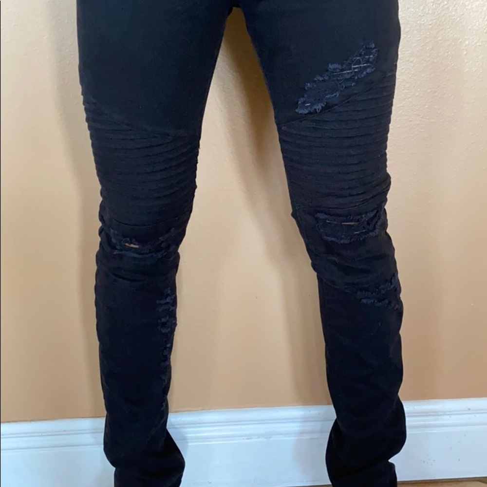 Black Skinny Jeans - Picture 3 of 5